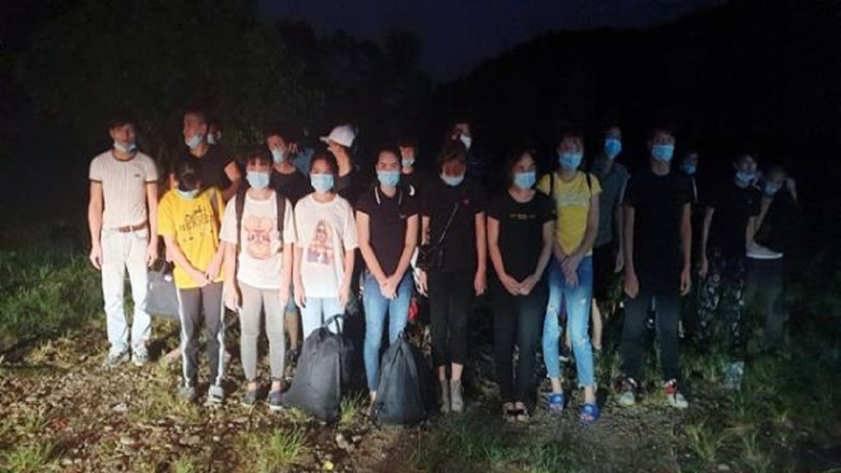 Bắt giữ 45 người nhập cảnh trái phép từ Trung Quốc về Việt Nam