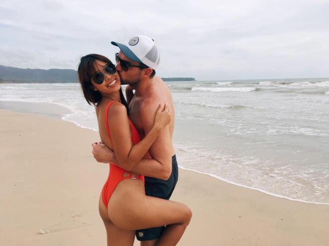 Siêu mẫu Hà Anh và chồng Tây ngọt ngào kỉ niệm 4 năm ngày cưới 0