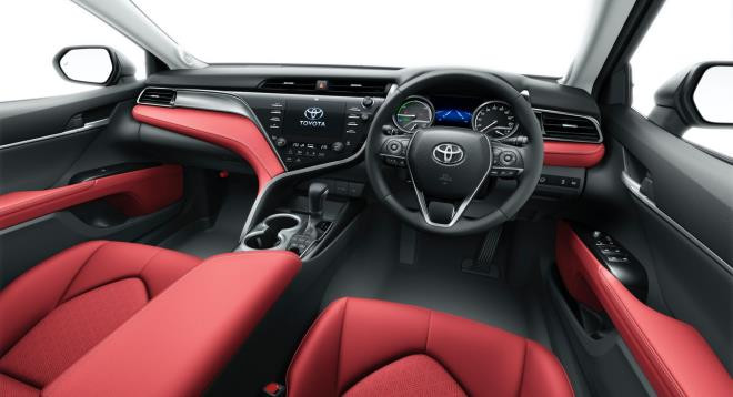 Toyota Camry ra mắt phiên bản kỷ niệm 40 năm