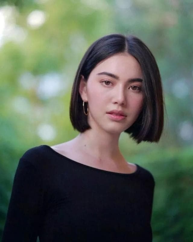 tóc ngắn nhìn tây 4
