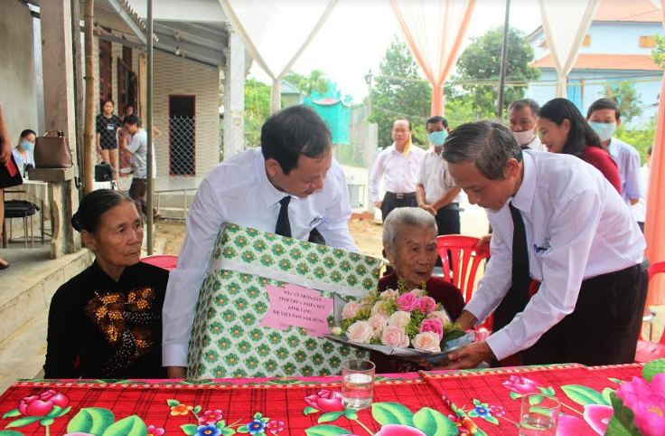 TAND tỉnh Thừa Thiên-Huế tổ chức Lễ nhận phụng dưỡng Mẹ Việt Nam Anh hùng