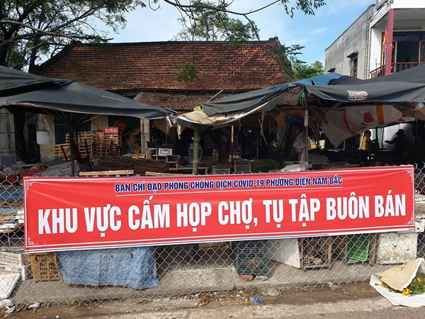 Quảng Nam: Cấm tụ tập buôn bán tại khu chợ, nơi vợ bệnh nhân 905 từng đến