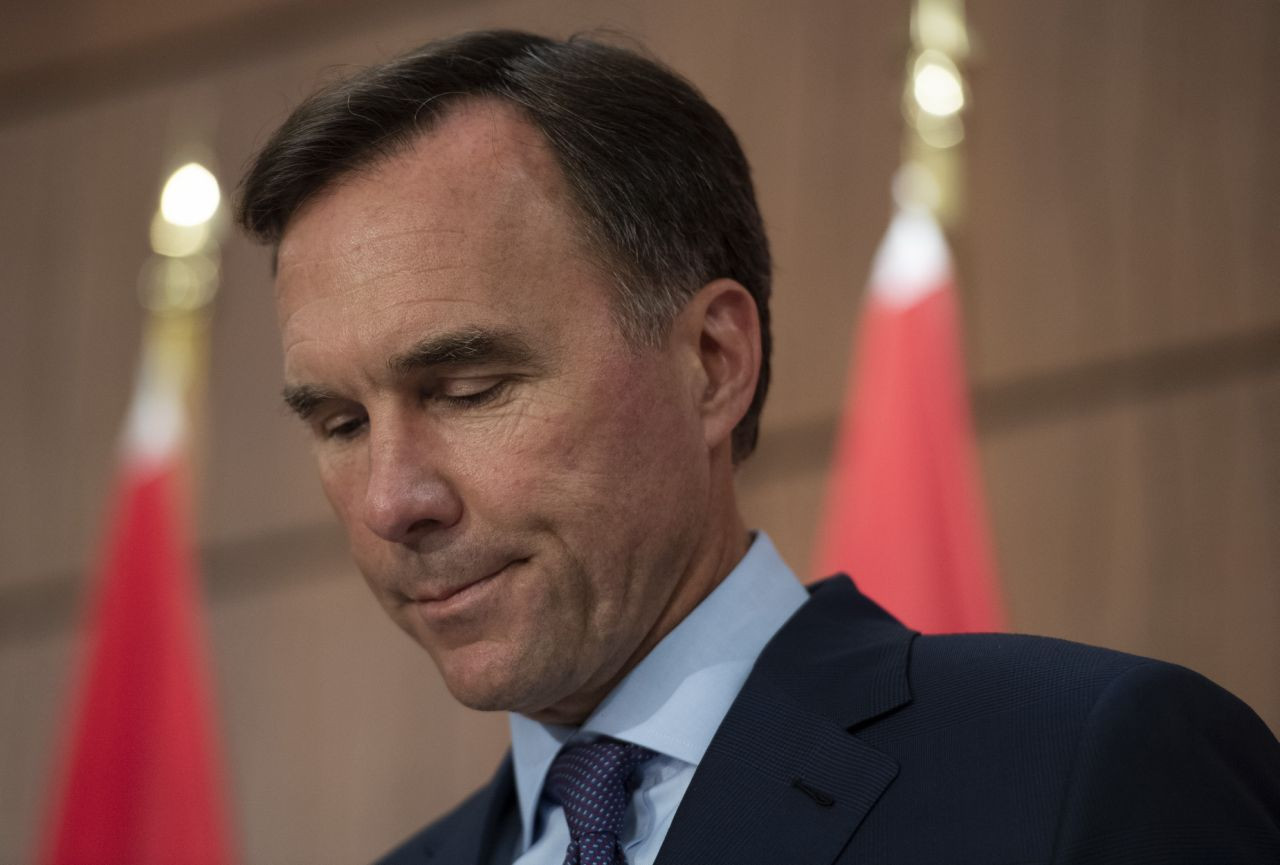 Bộ trưởng Tài chính Canada từ chức 