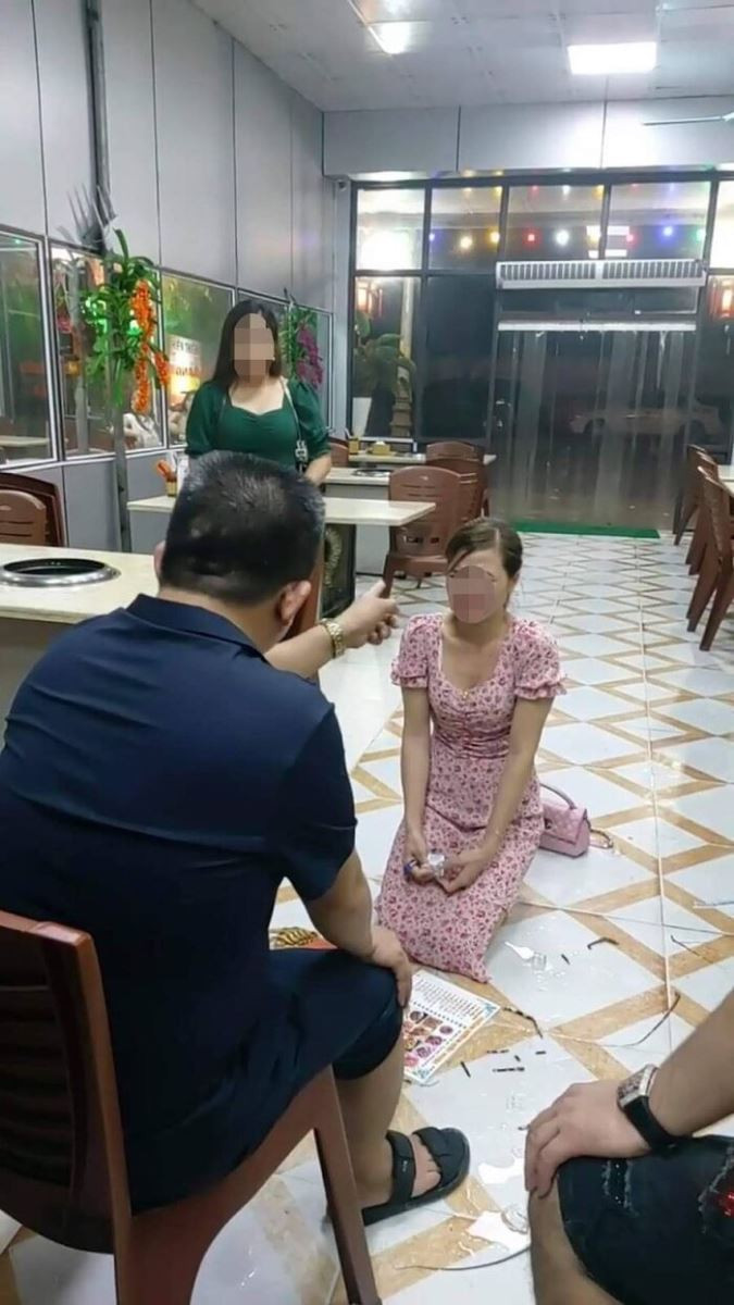 Chủ quán nhắng nướng ở Bắc Ninh dùng dép đánh vào mặt khách hàng