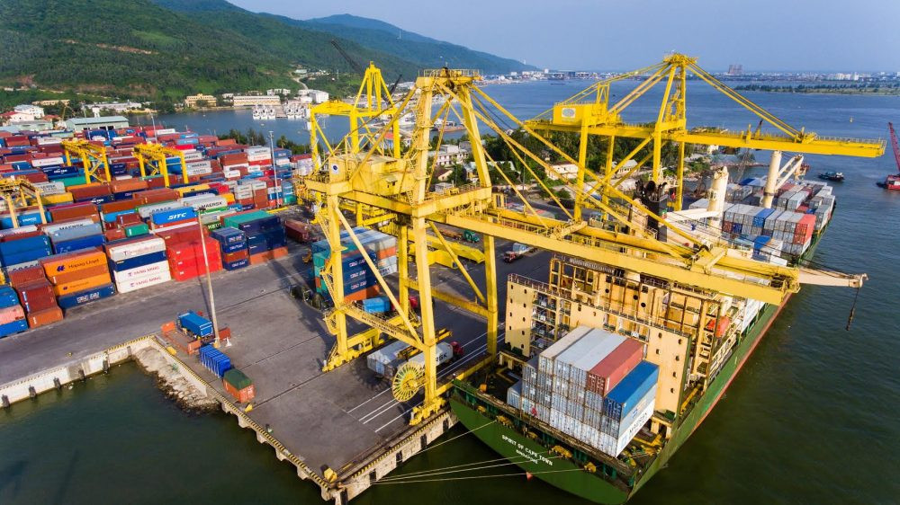 Hàng hóa nhập khẩu qua cảng biển đạt hơn 485 triệu tấn