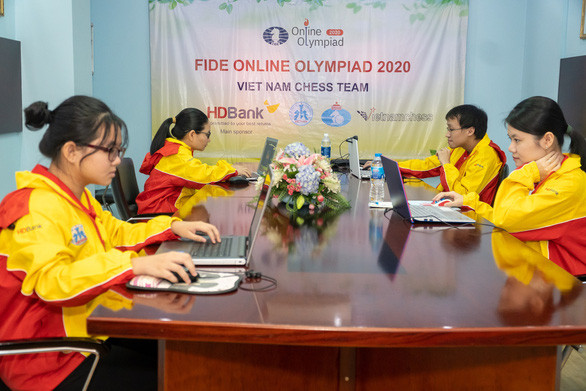Thua Trung Quốc, tuyển Việt Nam chia tay Olympiad cờ vua