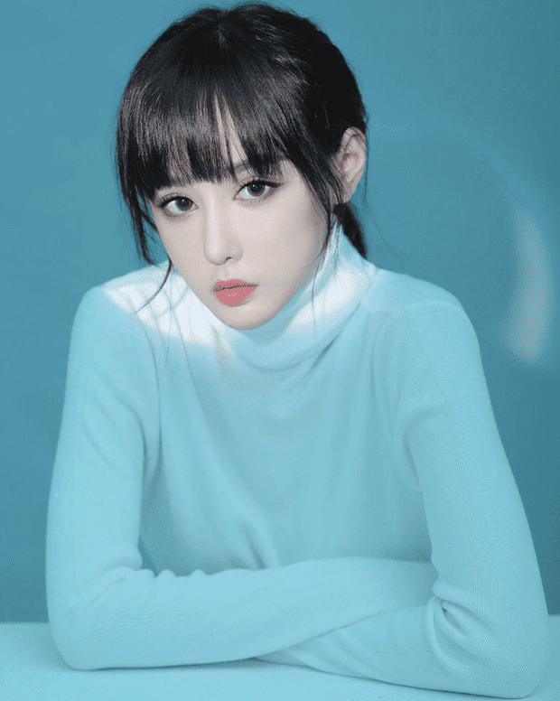 Rapper đình đám Karik bất ngờ công khai hẹn hò với bạn gái hot girl 2