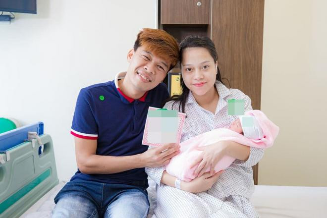 Trung Ruồi chăm con 0 Trung Ruồi chăm con 0
