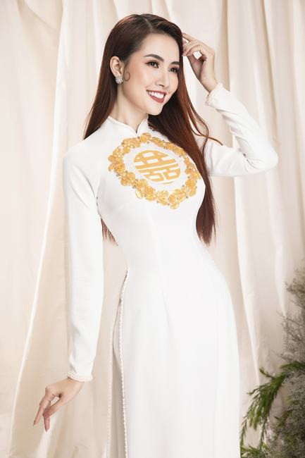 Hoa hậu Phan Thị Mơ: “Tôi luôn rạch ròi giữa công việc và chuyện tình cảm