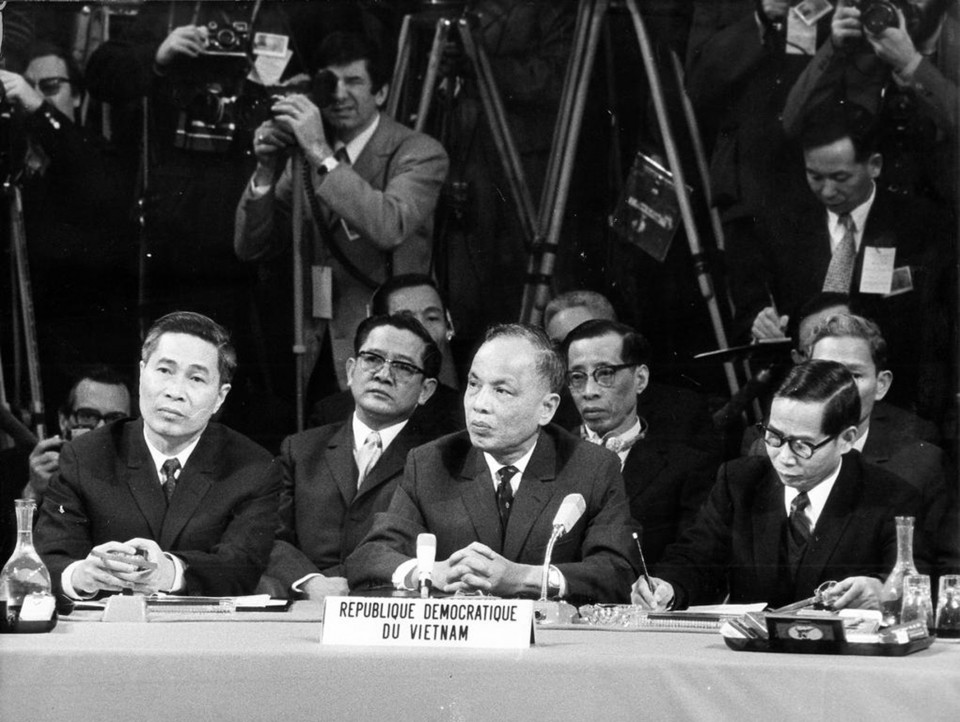 Ngoại giao Việt Nam: 75 năm đồng hành cùng dân tộc, phụng sự Tổ quốc, phụng sự nhân dân