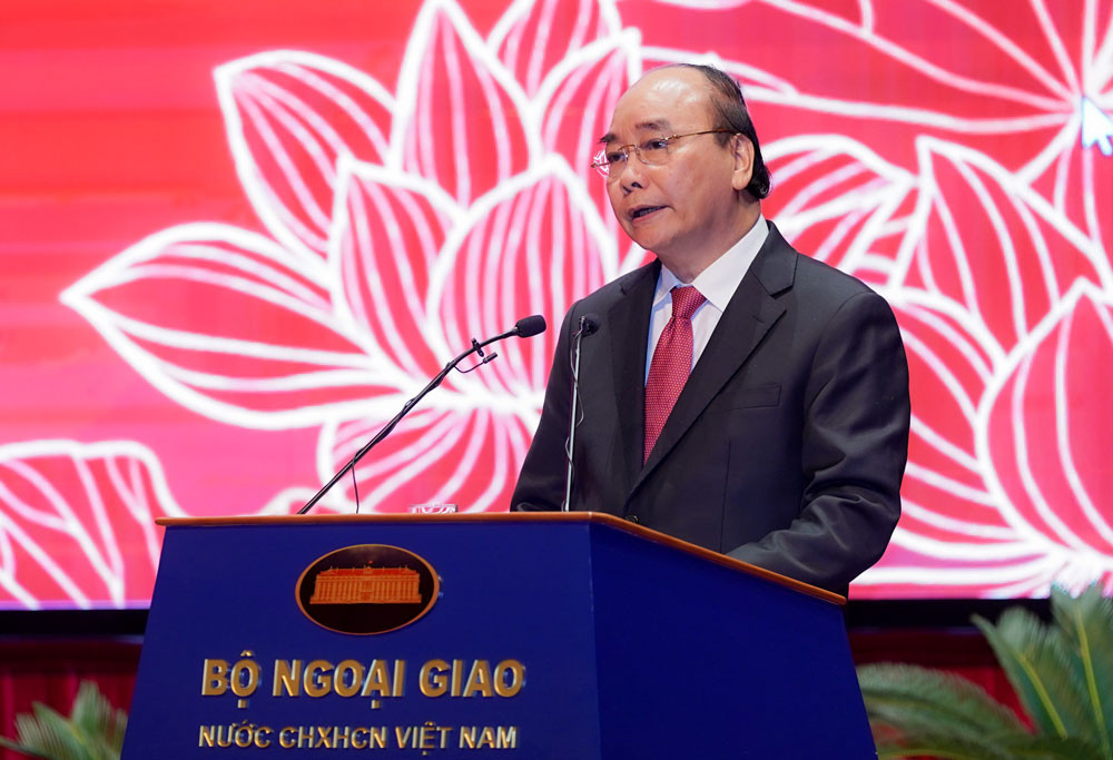 Thủ tướng Nguyễn Xuân Phúc giao cho ngành Ngoại giao 5 nhiệm vụ chính trị