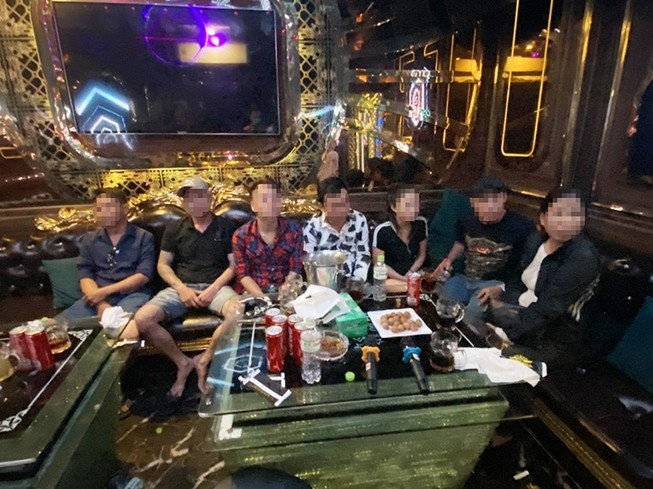 Phát hiện hàng chục người dương tính ma túy trong quán karaoke Alibaba ở Sài Gòn