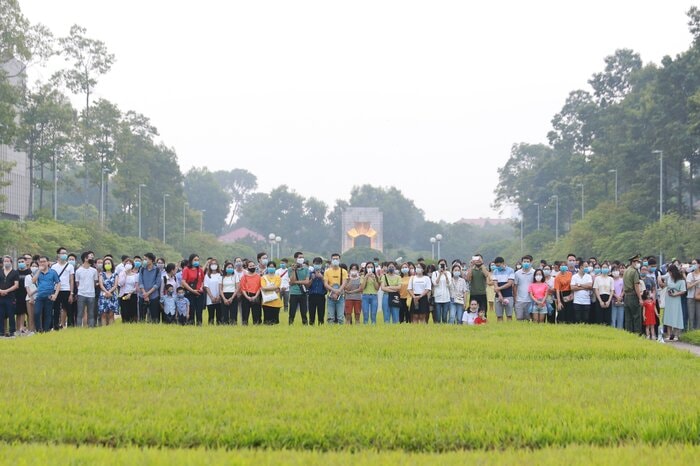 Xúc động, tự hào những hình ảnh thượng cờ mừng ngày Quốc khánh tại Quảng trường Ba Đình