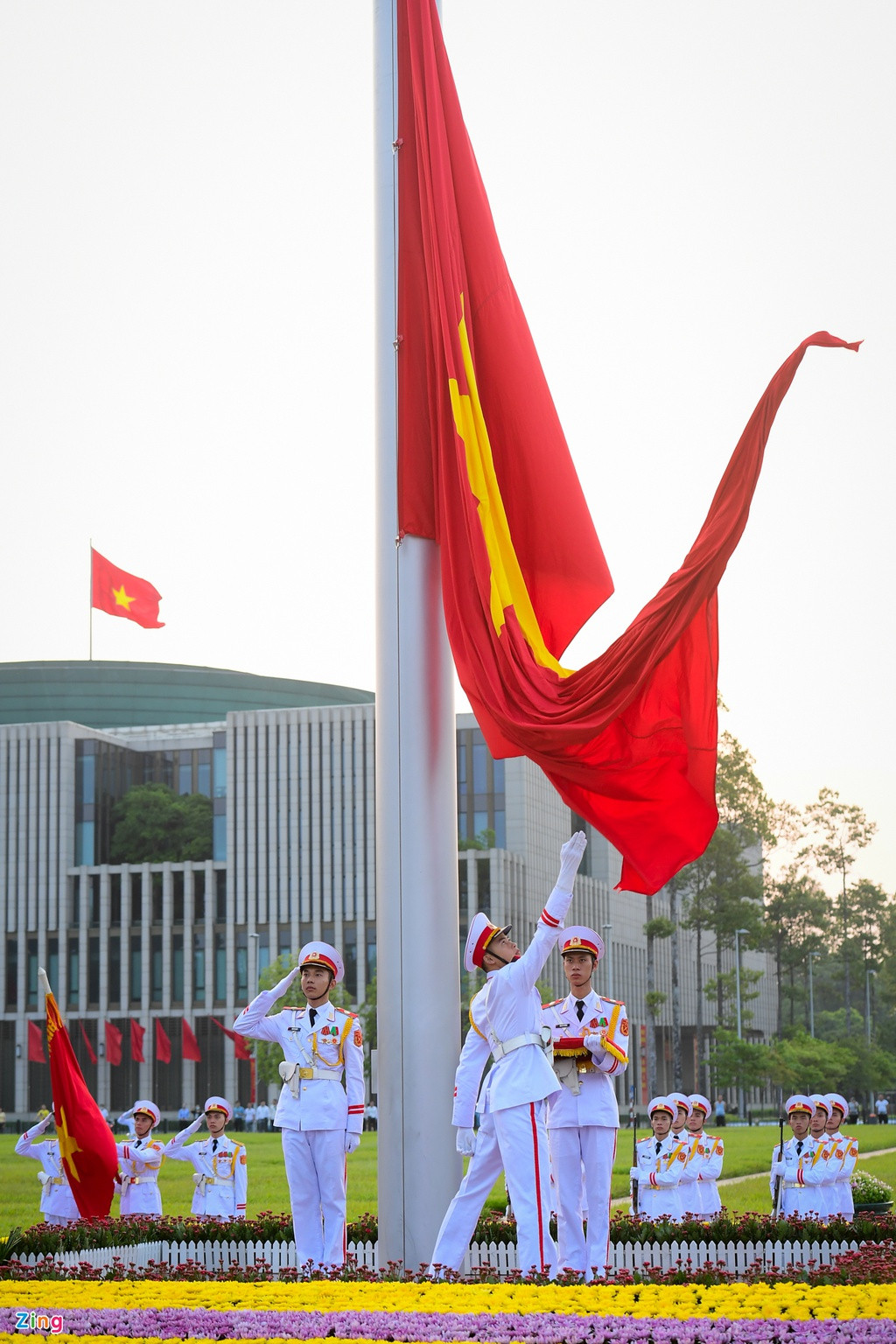 Xúc động, tự hào những hình ảnh thượng cờ mừng ngày Quốc khánh tại Quảng trường Ba Đình