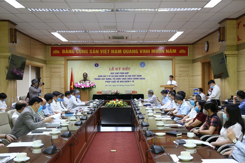 Bộ Y tế và BHXH Việt Nam ký kết phối hợp thực hiện chính sách, pháp luật BHYT