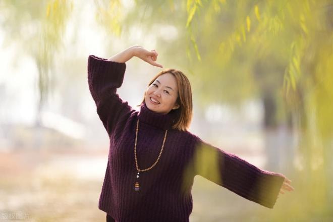 tạo dáng chụp ảnh 3