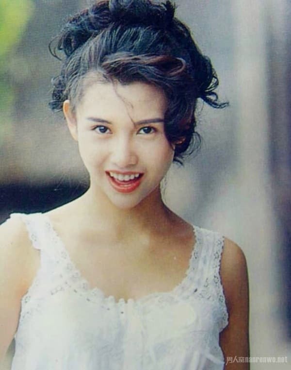 con-gai-khau-thuc-trinh (1).jpg 2