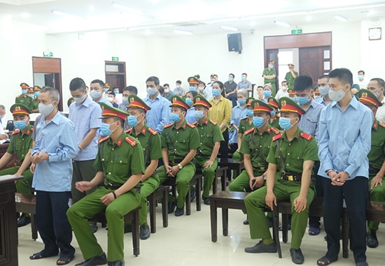 Xét xử vụ án ở Đồng Tâm: Các bị cáo ân hận, xin được khoan hồng