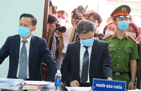 Hoãn phiên xử vụ bác sĩ Lê Quang Huy Phương vì vắng nhân chứng, giám định viên
