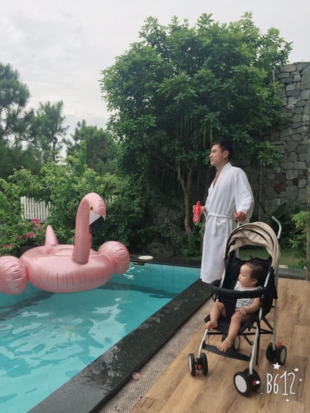 Thanh Sơn và vợ 2