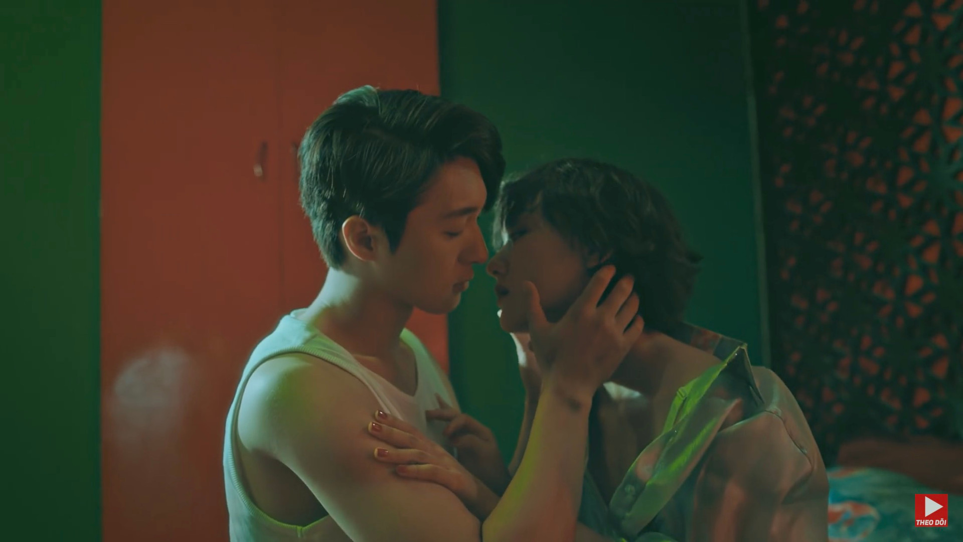 Noo Phước Thịnh “khóa môi” bạn diễn cực ngọt trong MV mới