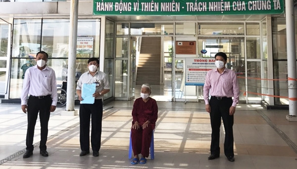 Bệnh nhân mắc Covid-19 lớn tuổi nhất Việt Nam khỏi bệnh