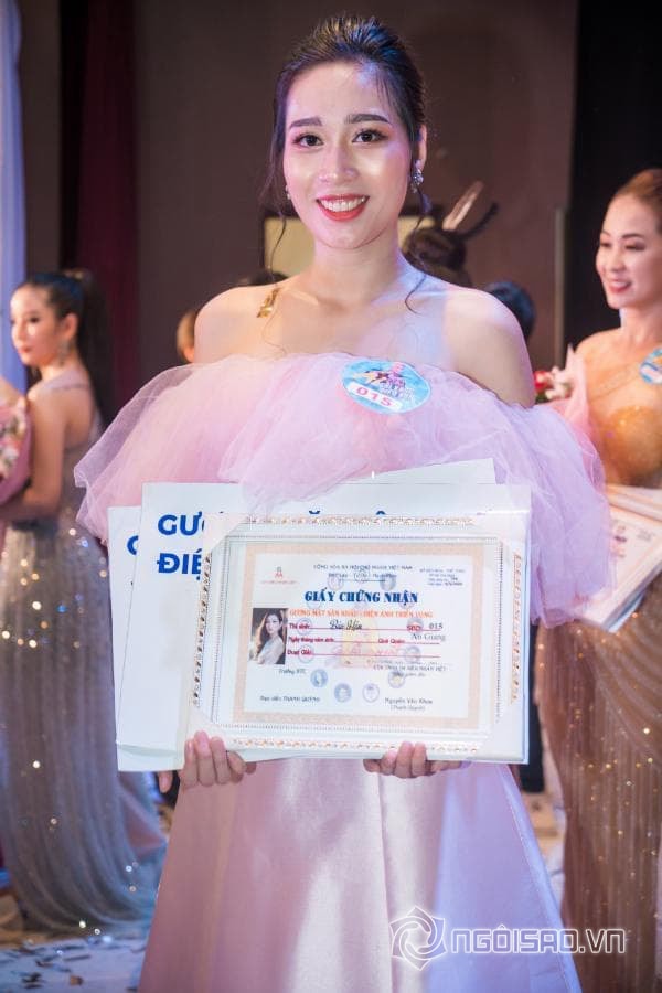 nguyen-thi-bao-han-149-3-ngoisaovn-w600-h900 6