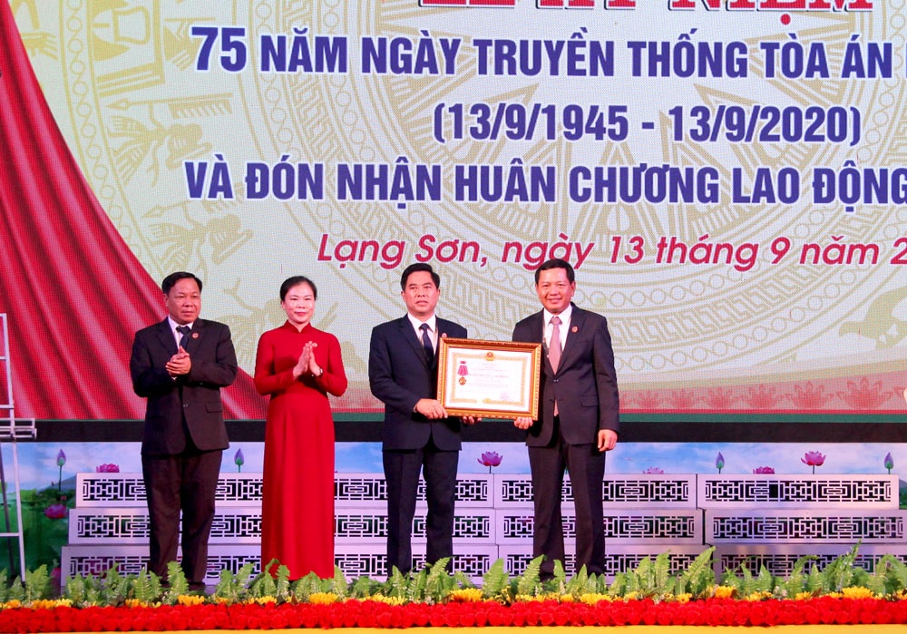 TAND tỉnh Lạng Sơn tổ chức lễ kỷ niệm 75 năm ngày Truyền thống TAND