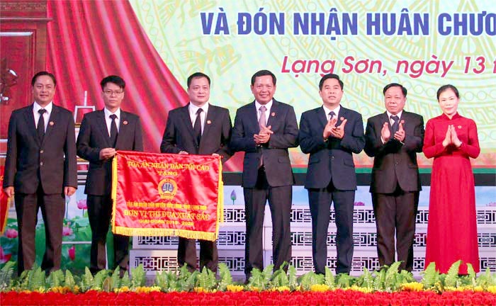 TAND tỉnh Lạng Sơn tổ chức lễ kỷ niệm 75 năm ngày Truyền thống TAND