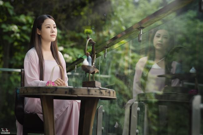 Hoa Trần hái đỗ, bẻ măng, nấu cá, tắm tiên ở MV cover nhạc phim Tây Du Ký