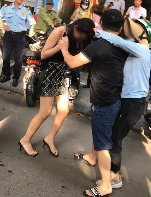 Elly Trần 0 Elly Trần 0