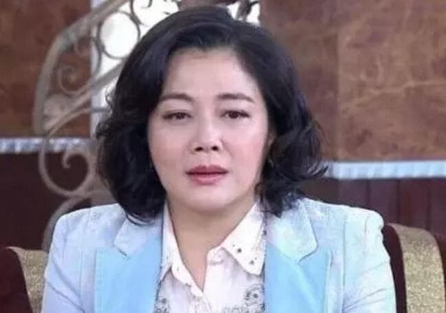 Sau 26 năm ra mắt bị gia đình vắt kiệt tiền bạc, sao nữ đột quỵ trên phim trường vẫn cứu sống được 8 người nhờ hiến tạng 6 Sau 26 năm ra mắt bị gia đình vắt kiệt tiền bạc, sao nữ đột quỵ trên phim trường vẫn cứu sống được 8 người nhờ hiến tạng 6