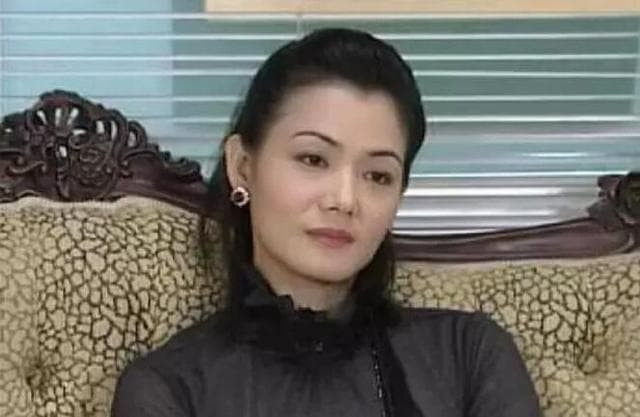 Sau 26 năm ra mắt bị gia đình vắt kiệt tiền bạc, sao nữ đột quỵ trên phim trường vẫn cứu sống được 8 người nhờ hiến tạng 4 Sau 26 năm ra mắt bị gia đình vắt kiệt tiền bạc, sao nữ đột quỵ trên phim trường vẫn cứu sống được 8 người nhờ hiến tạng 4