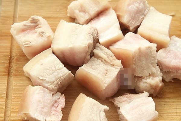 Đầu bếp tiết lộ bí quyết làm món thịt heo kho tộ với mẹo '3 không' cực đơn giản và ngon miệng 3