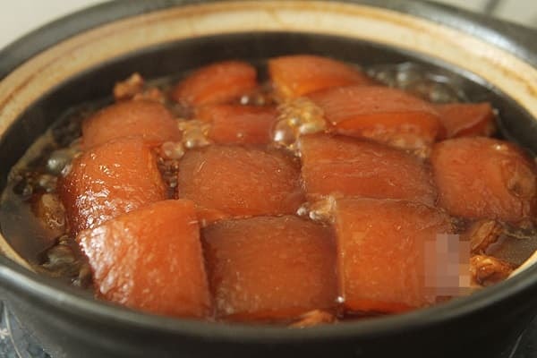 Đầu bếp tiết lộ bí quyết làm món thịt heo kho tộ với mẹo '3 không' cực đơn giản và ngon miệng 7