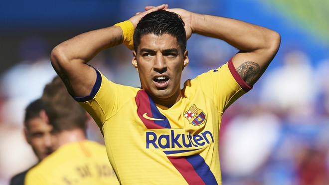Barca chính thức chấm dứt hợp đồng với Suarez