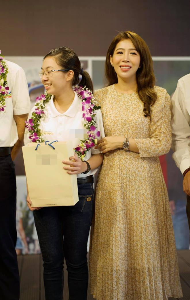 sao Việt bảo vệ Quán quân Olympia 2020 0