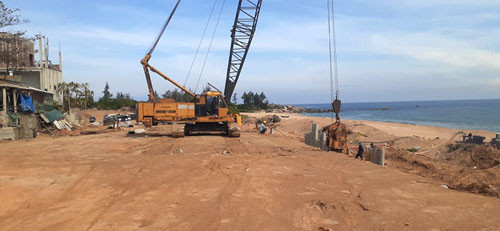Hà Tĩnh: Hàng chục nhà dân bị nứt nẻ do thi công dự án đường ven biển