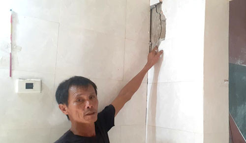 Hà Tĩnh: Hàng chục nhà dân bị nứt nẻ do thi công dự án đường ven biển