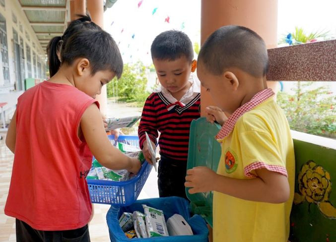Chương trình sữa học đường: Cha mẹ yên tâm thấy con vui, khỏe
