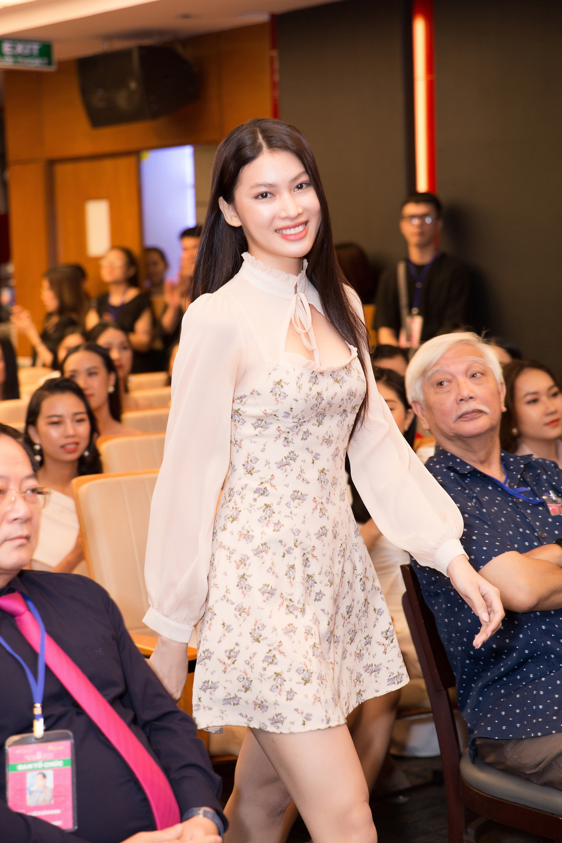 30 cô gái đầu tiên lọt vào Bán kết Hoa hậu Việt Nam 2020 - Ảnh 5.