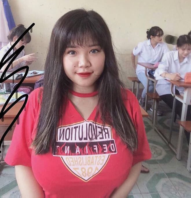 cô nàng ngực khủng ở Hải Dương 0