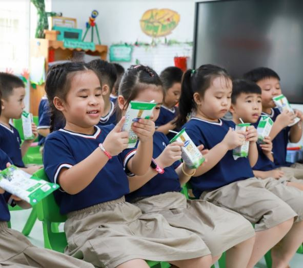 Chương trình sữa học đường - nỗ lực chăm sóc dinh dưỡng vì sự phát triển của trẻ em trên toàn cầu