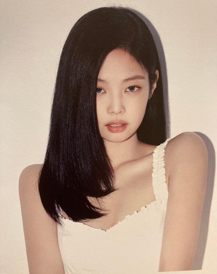 Nhan sắc Jennie trong album mới khiến fan muốn 