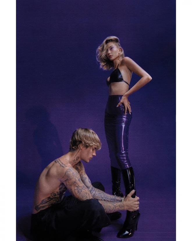 Bộ ảnh nóng bỏng mắt của Justin Bieber và Hailey khiến fan đứng ngồi không yên 1