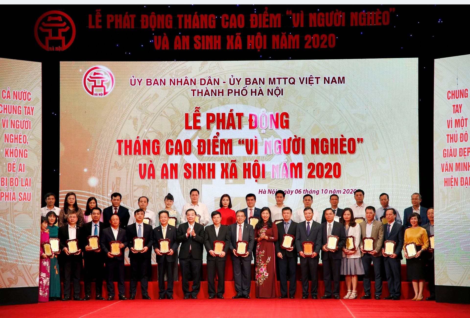 Tập đoàn BRG và Công ty Liên doanh Thành phố thông minh Bắc Hà Nội góp 1 tỷ đồng vì người nghèo