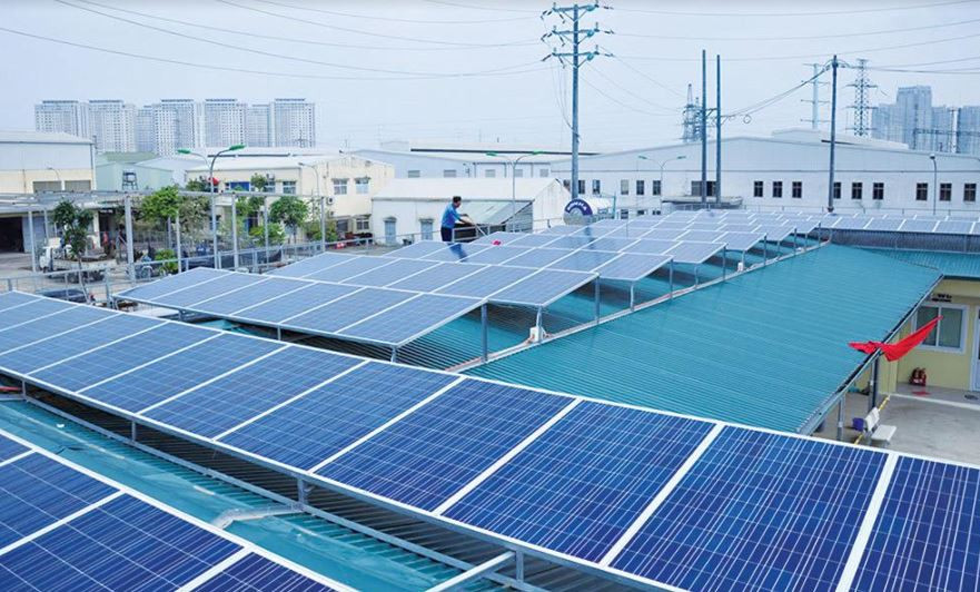 Số khách hàng lắp đặt hệ thống điện mặt trời mái nhà (ĐMTMN) tăng cao trong những tháng qua