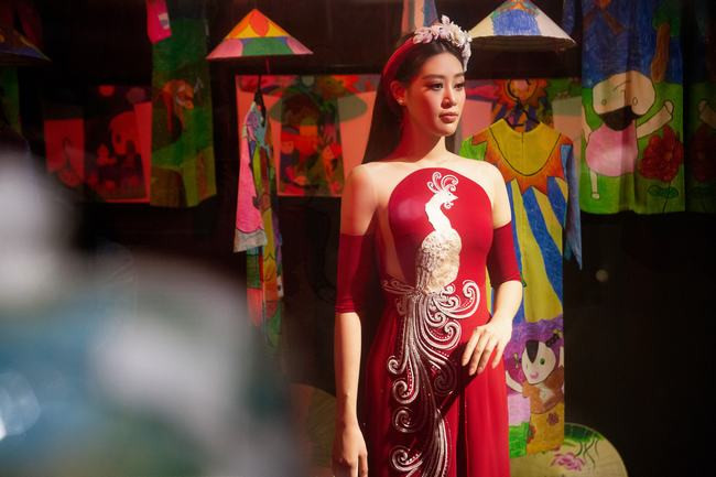 Khánh Vân làm đại sứ hình ảnh “Lễ hội áo dài TPHCM năm 2020”