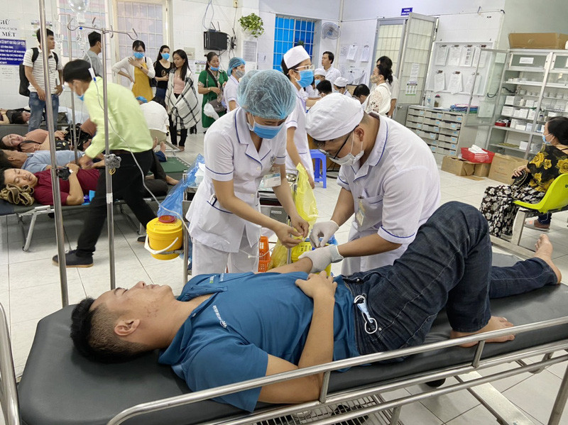 Bệnh nhân được cấp cứu tại Bệnh viện Lê Lợi (Ảnh: Báo Bà Rịa - Vũng Tàu).