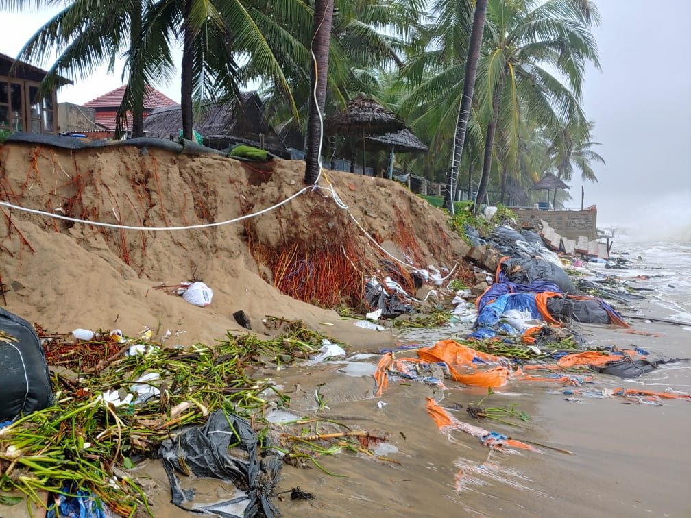 Quảng Nam: Bờ biển Cửa Đại tiếp tục sạt lở